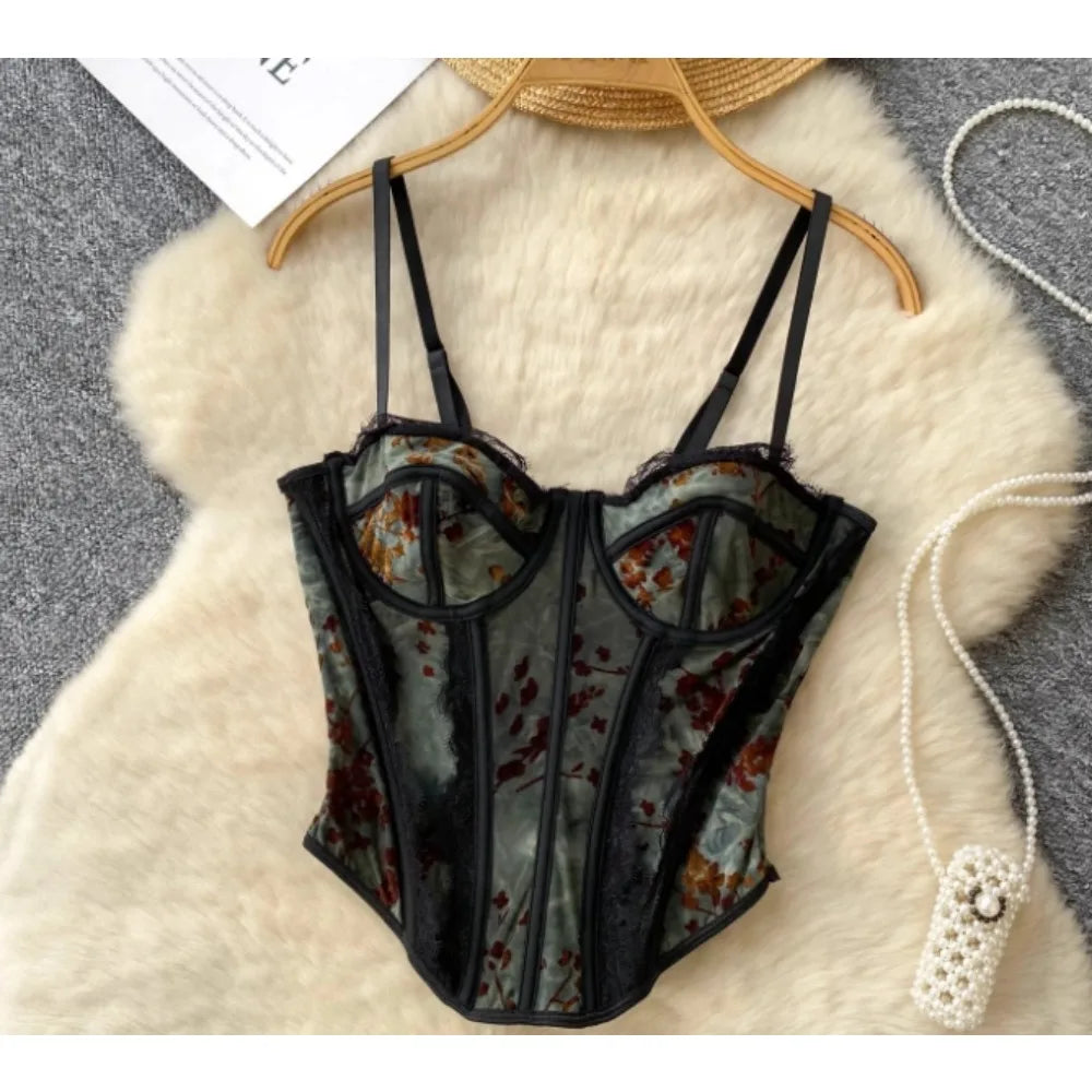 Corset Beach